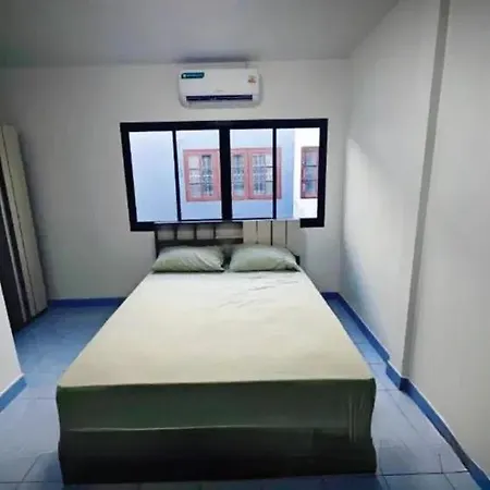 Near Bts Bangchan And Safari Townhouse One Bedroom Can Cooking