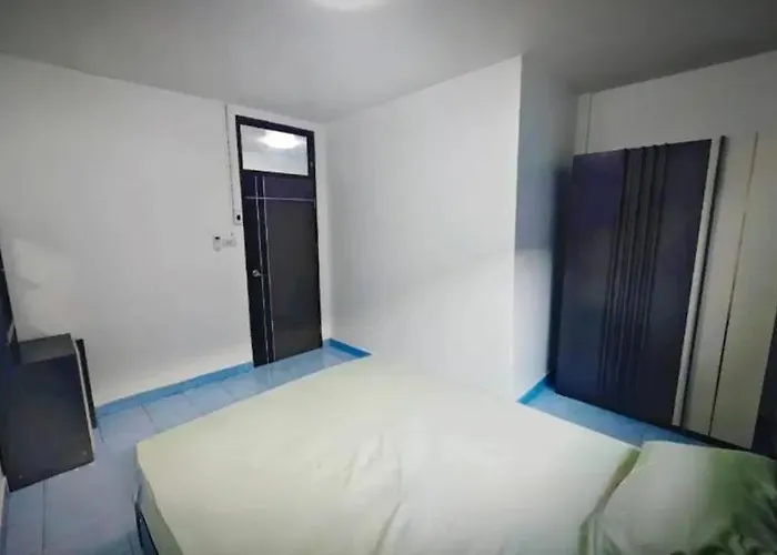Near Bts Bangchan And Safari Townhouse One Bedroom Cooking