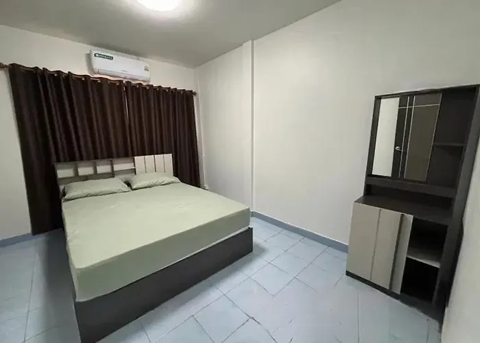 Homestay Near Bts Bangchan And Safari Townhouse One Bedroom Cooking *