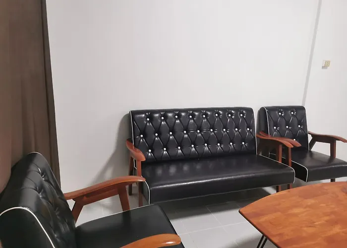 Near Bts Bangchan And Safari Townhouse One Bedroom Cooking